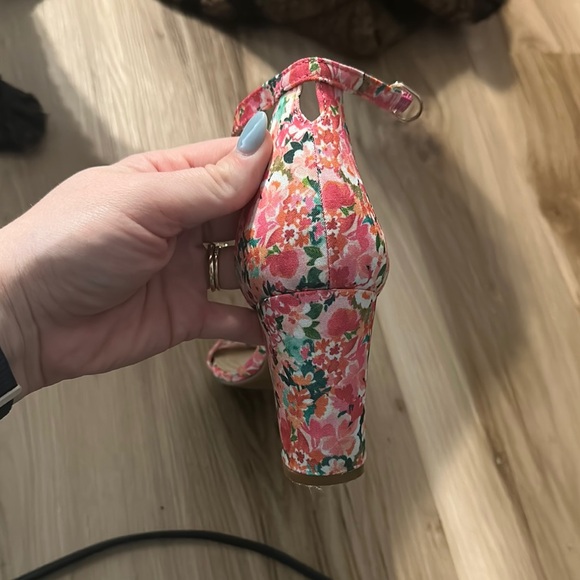 Kelly & Katie Pink and Green Floral Heels Vibrant Ankle-Strap Sandals - Picture 3 of 4